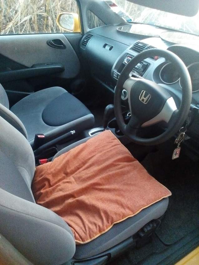 honda fit - 0 - Family Cars  on Aster Vender