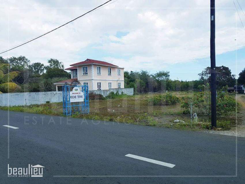 ** 15 Perches Commercial land, Roche Terre, Grand Gaube ** - 0 - Land  on Aster Vender