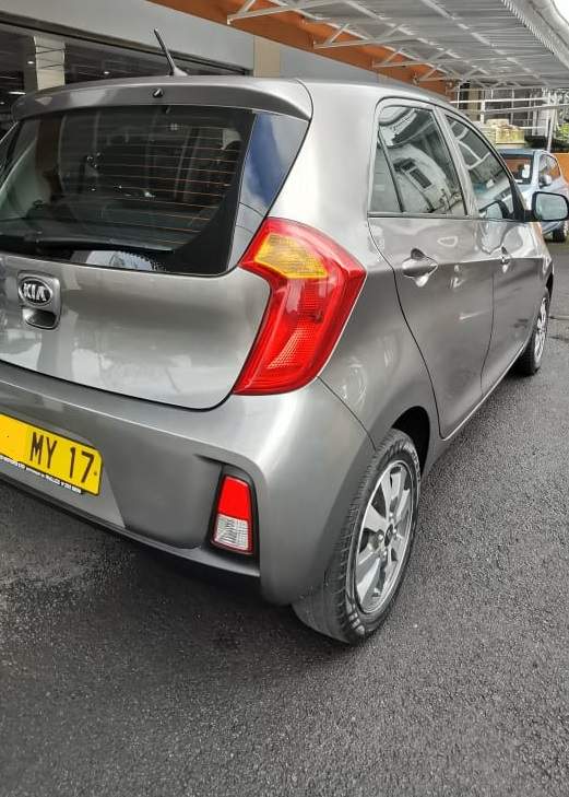 kia Picanto  - 5 - Family Cars  on Aster Vender