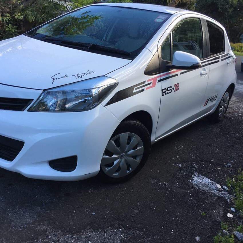 Toyota vitz - 3 - Family Cars  on Aster Vender