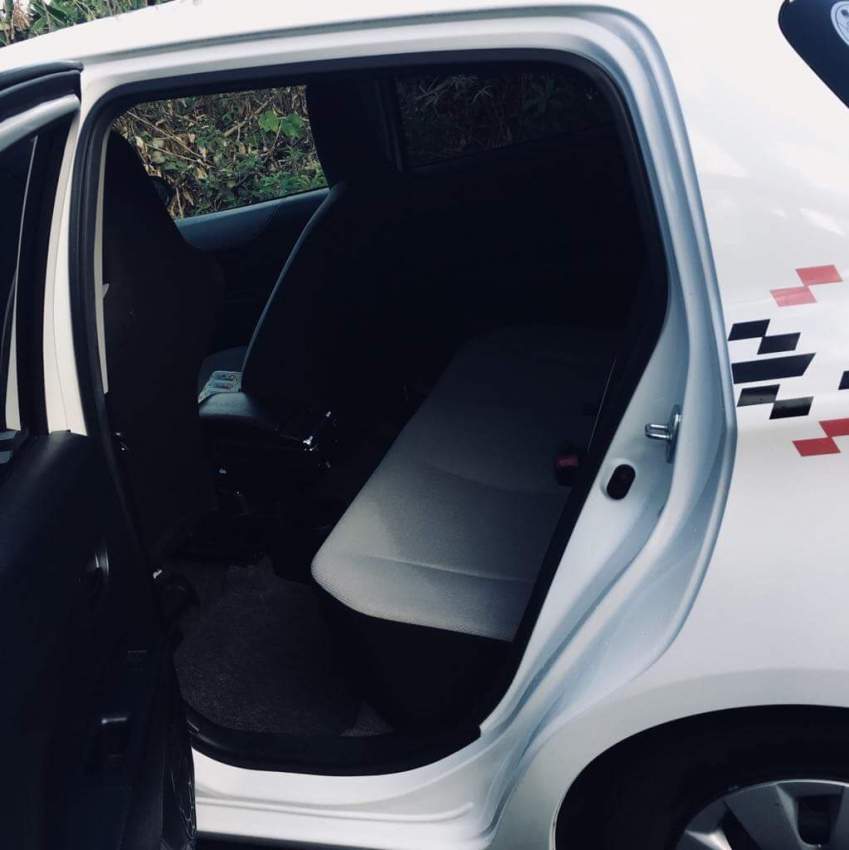 Toyota vitz - 5 - Family Cars  on Aster Vender