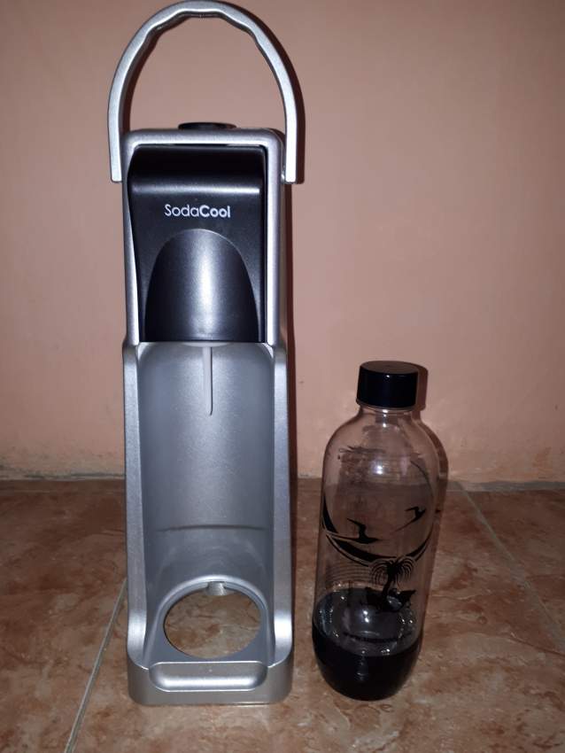 Sparkling Water Maker - 1 - Kitchen appliances  on Aster Vender