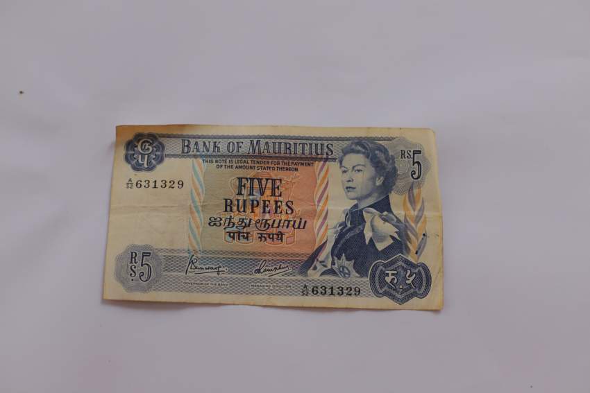 Old Mauritian Rs 5 bank note - Banknotes at AsterVender