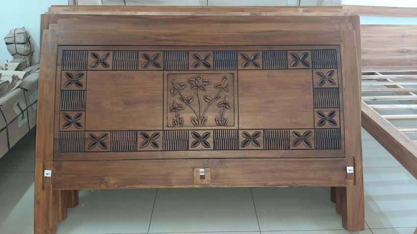 Queen Size Bed - 0 - Bedroom Furnitures  on Aster Vender