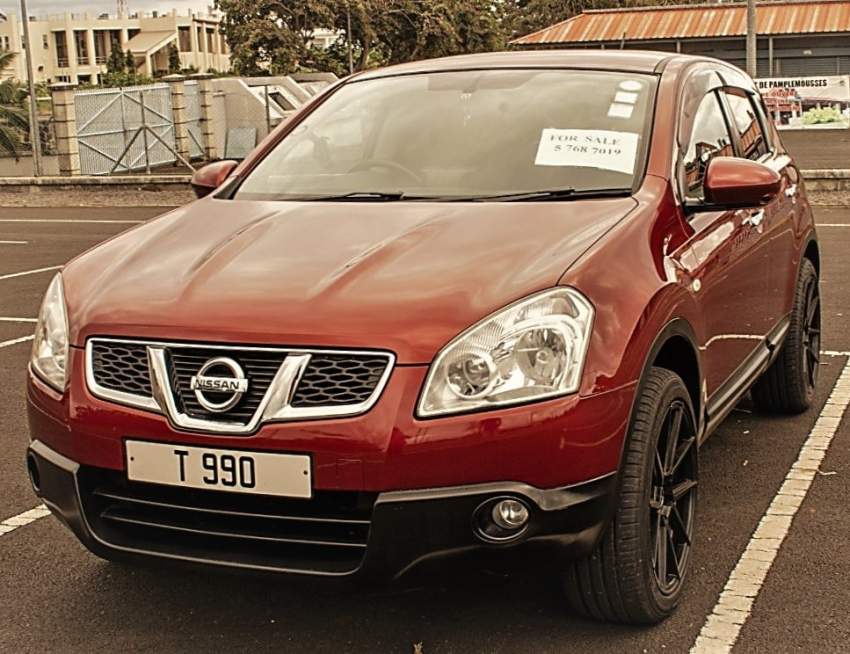 Nissan Dualis - 1 - SUV Cars  on Aster Vender
