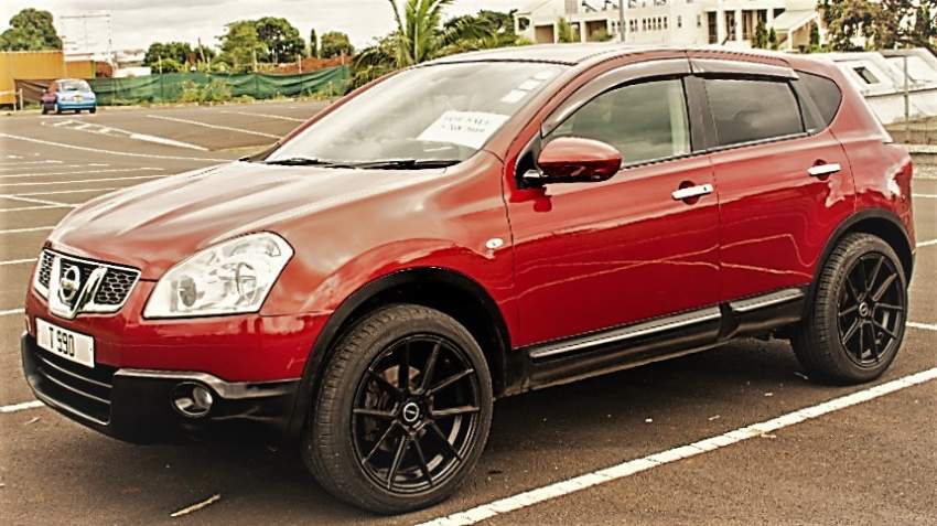 Nissan Dualis - 2 - SUV Cars  on Aster Vender