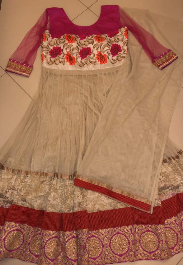 Traditional clothes - Lehenga on Aster Vender