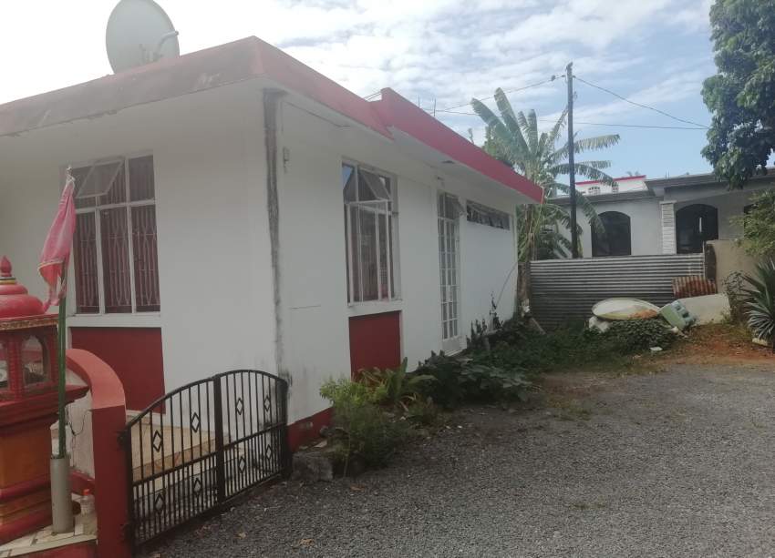 House for sale in Cinema Casse, 7eme Mille, Triolet.  - 3 - House  on Aster Vender