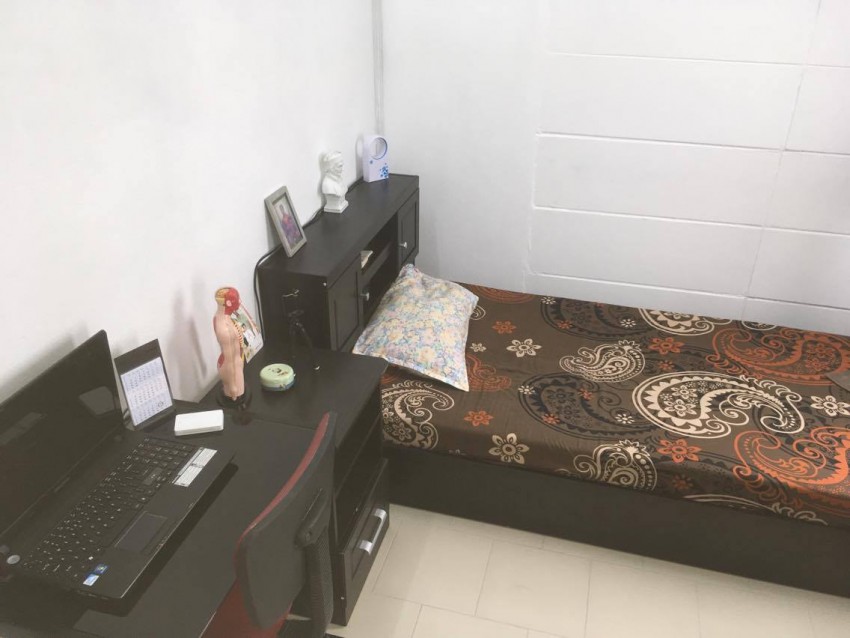 Duplex | Maison à Vendre - 4 - House  on Aster Vender