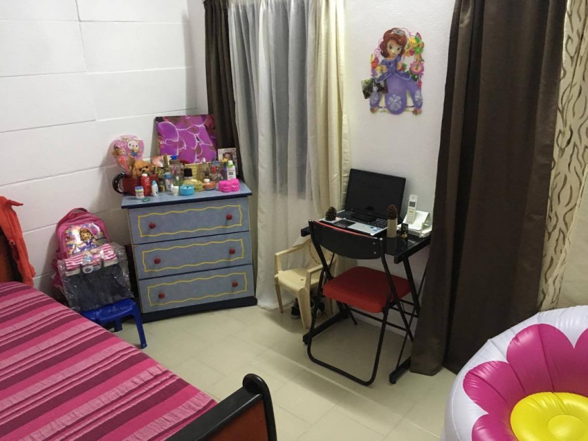 Duplex | Maison à Vendre - 2 - House  on Aster Vender