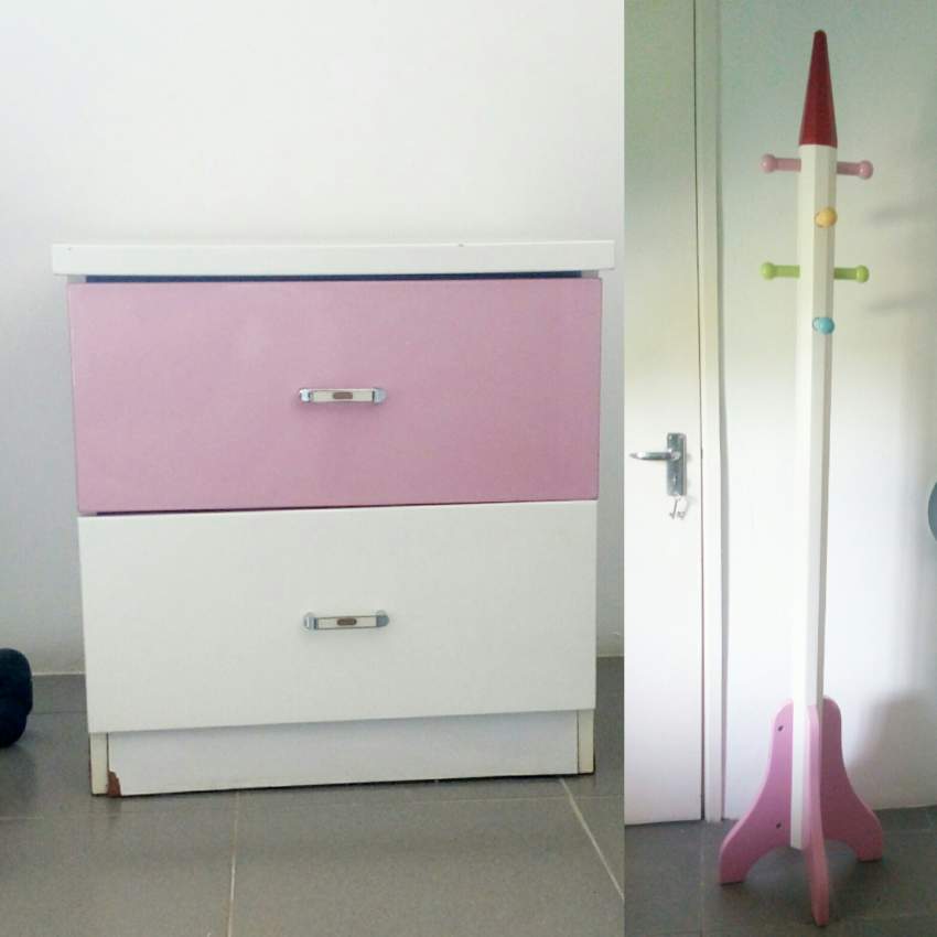 CHAMBRE D'ENFANT COMPLÈTE - 0 - Desks & desk sets  on Aster Vender