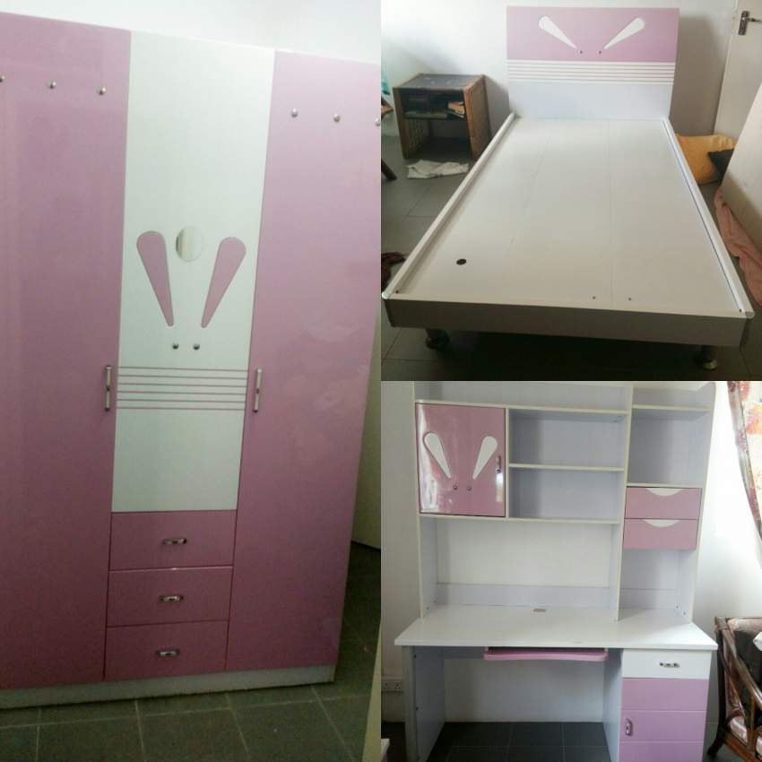 CHAMBRE D'ENFANT COMPLÈTE - 1 - Desks & desk sets  on Aster Vender