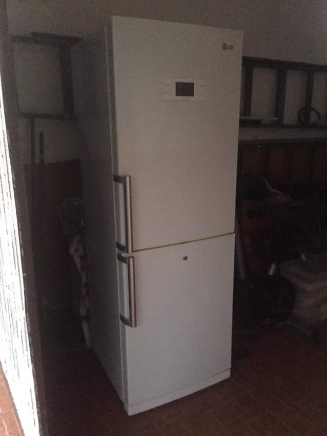 Frigidaire  - 1 - Kitchen appliances  on Aster Vender