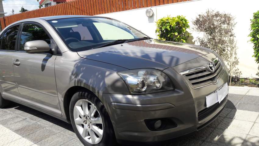 Toyota Avensis Yr 07 single owner, 1600 cc f/options - 1 - Family Cars  on Aster Vender