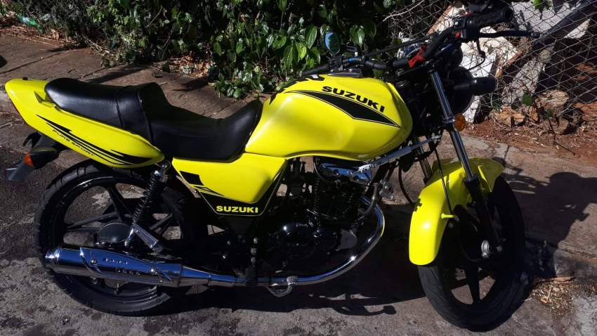 Suzuki en 125 - 0 - Sports Bike  on Aster Vender