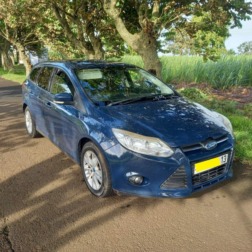 Ford Focus - 1 - Family Cars  on Aster Vender