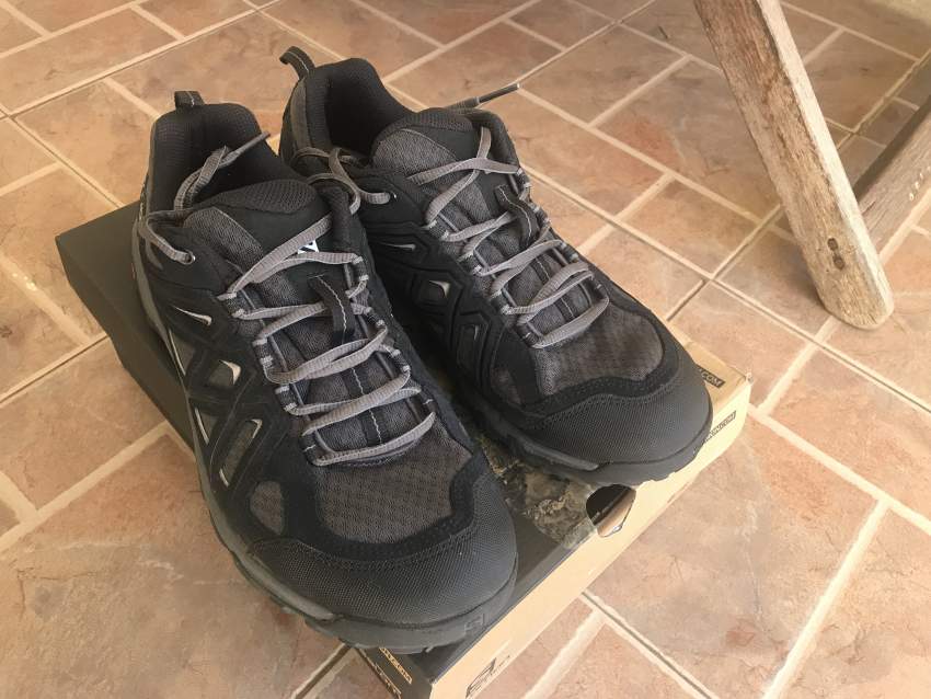 Salomon Shoes - 1 - Sports shoes  on Aster Vender