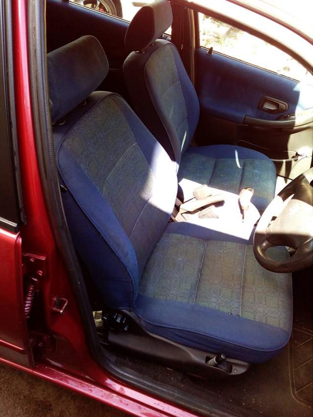 Peugeot 306 Station Wagon - 2 - Family Cars  on Aster Vender