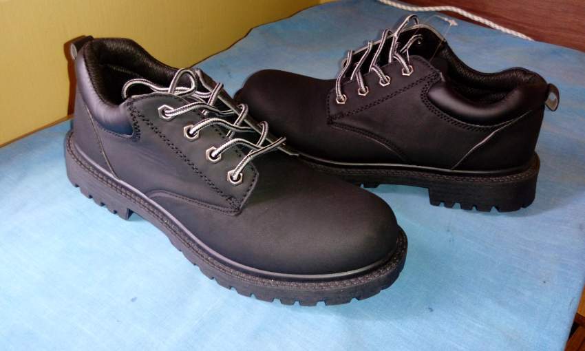 Men's shoes - black. Size 41-42 on Aster Vender
