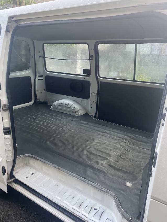 Mazda bongo - Cargo Van (Delivery Van) on Aster Vender