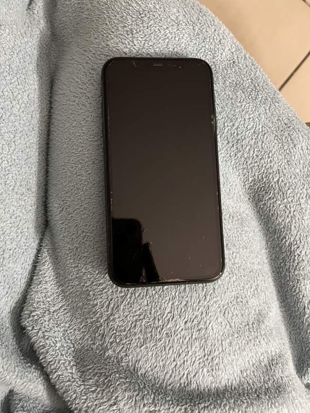 Iphone 11 256GB - 1 - iPhones  on Aster Vender