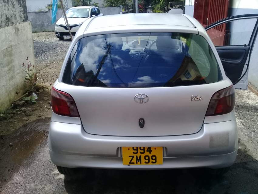 Toyota Vitz 1999 - 1 - Compact cars  on Aster Vender