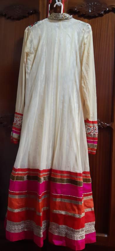 Wedding clothes - 2 - Wedding clothes  on Aster Vender