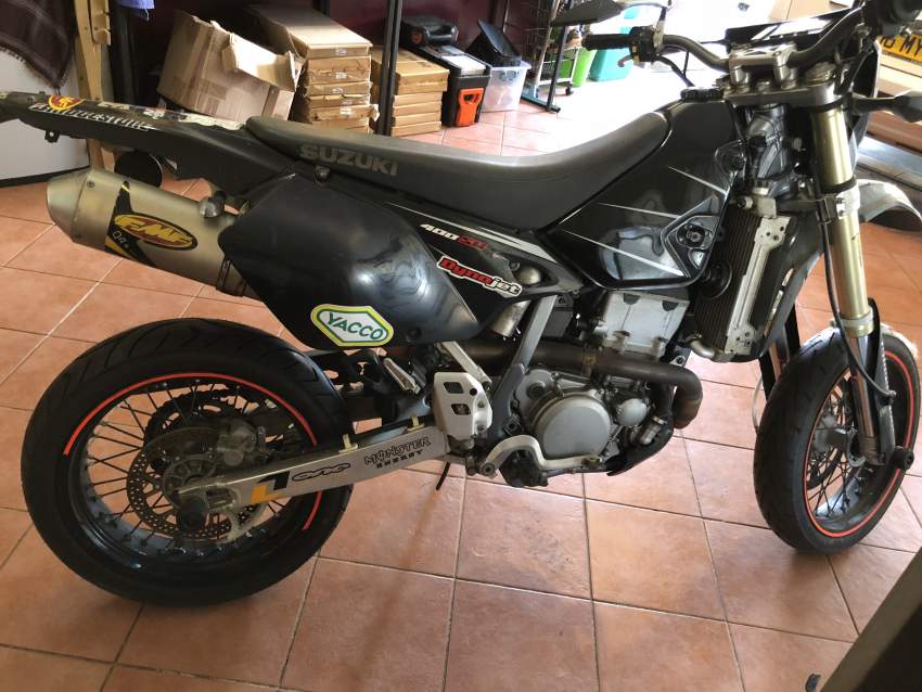Suzuki DRZ 400SM - 1 - Sports Bike  on Aster Vender