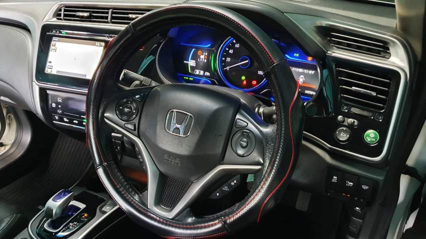 Honda Grace 1.5 Sedan Hybrid Automatic - Family Cars at AsterVender