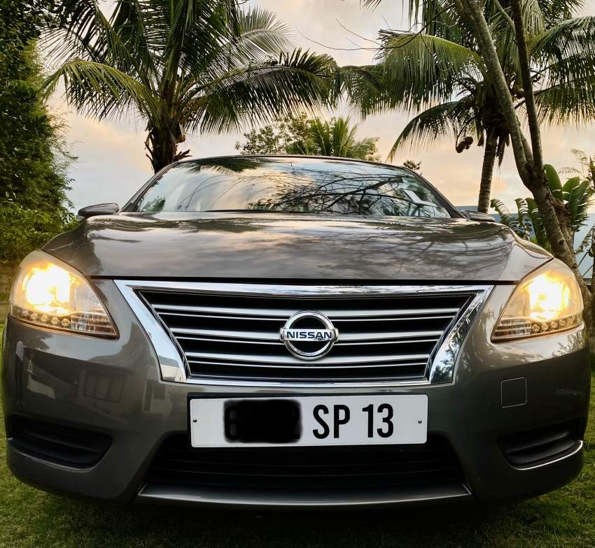 Nissan Sentra 2013 - 2 - Family Cars  on Aster Vender