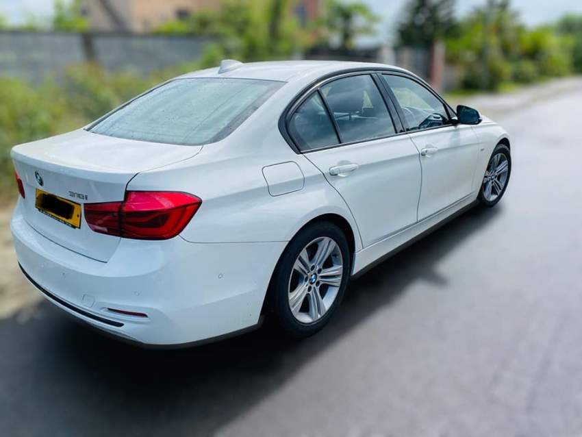 BMW 318i Sport Line - 1.5 - Dec 2016 - 1 - Family Cars  on Aster Vender