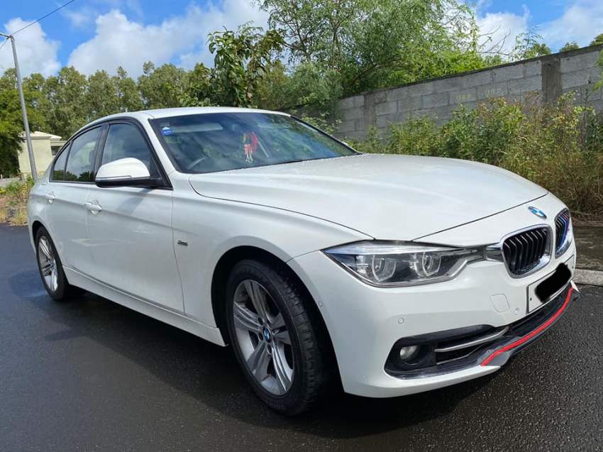 BMW 318i Sport Line - 1.5 - Dec 2016 - 3 - Family Cars  on Aster Vender