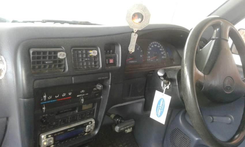 Toyota Hilux 2*4 Yr 98 for sale - 1 - Pickup trucks (4x4 & 4x2)  on Aster Vender