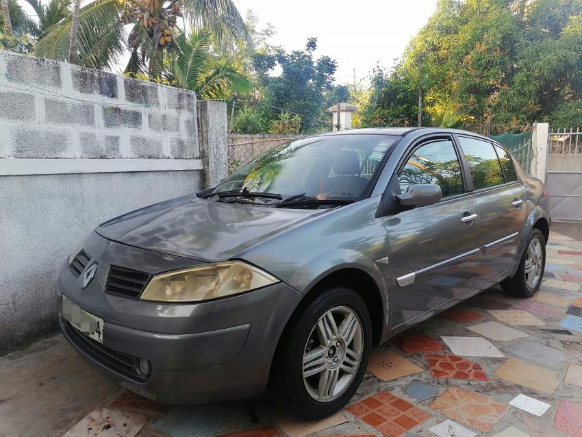 Renault Megane year 04  - 0 - Family Cars  on Aster Vender