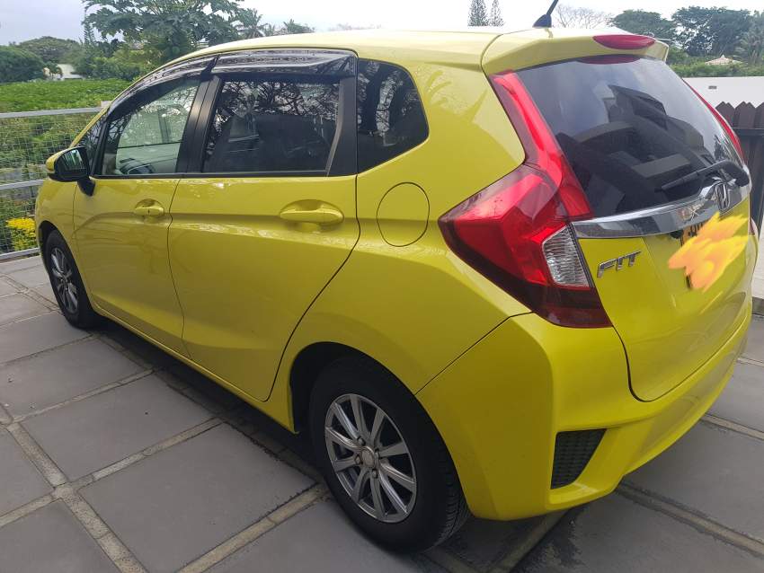 Honda Fit 2014 - 1 - Compact cars  on Aster Vender