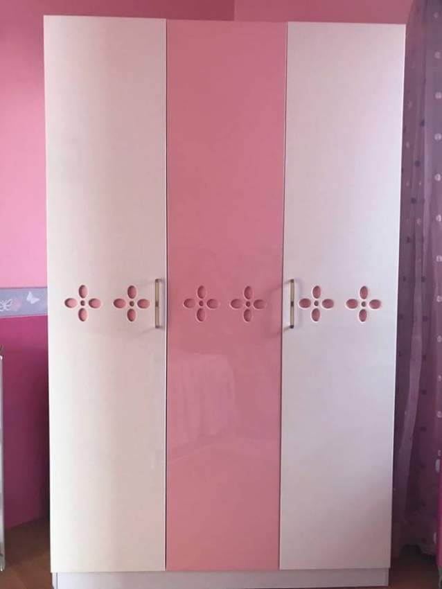 Armoire 3 portes rose et blanc à vendre - 0 - Bedroom Furnitures  on Aster Vender