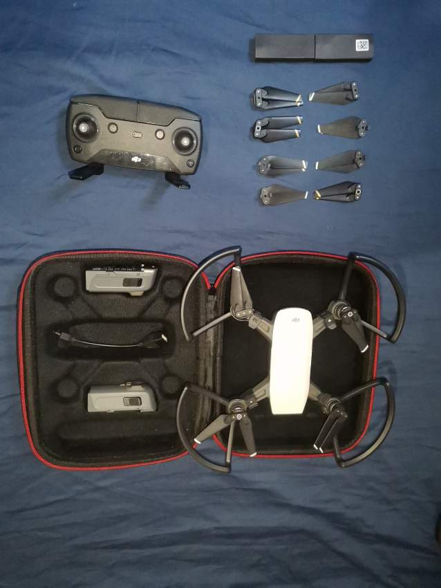 DJI SPARK FLY MORE COMBO - 7 - All electronics products  on Aster Vender
