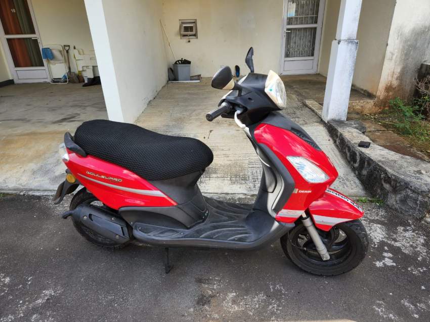 50CC Derbi Scooter - 1 - Scooters (upto 50cc)  on Aster Vender