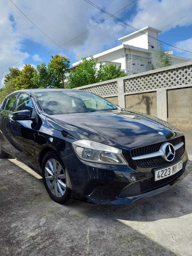 For Sale Mercedes-Benz - 1 - Luxury Cars  on Aster Vender