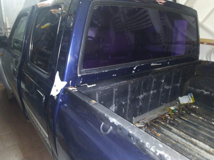 Nissan Hardbody D22 - 4 - Pickup trucks (4x4 & 4x2)  on Aster Vender