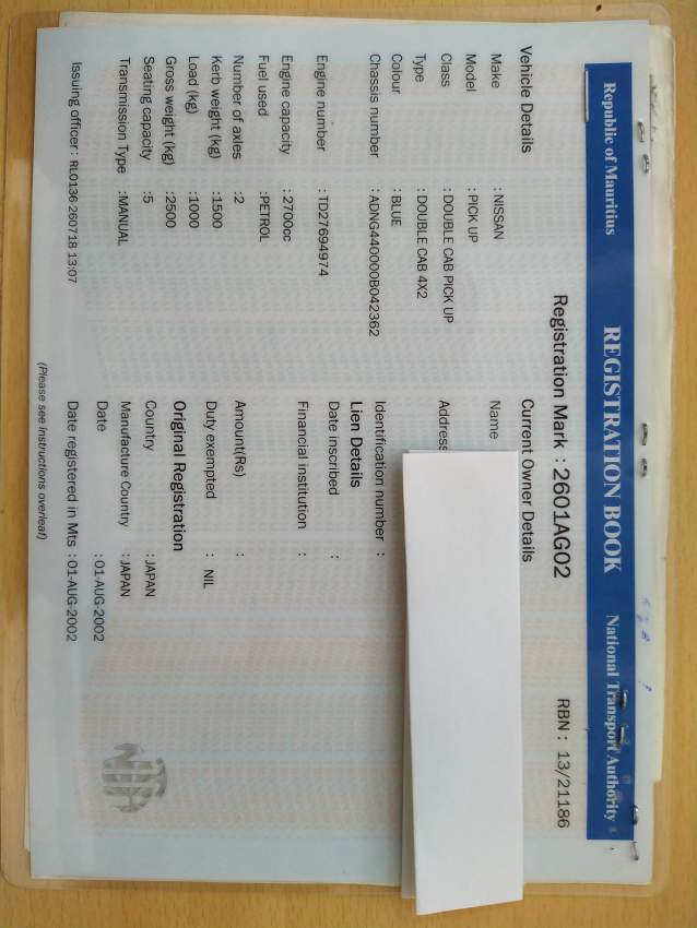 Nissan Hardbody D22 - 1 - Pickup trucks (4x4 & 4x2)  on Aster Vender