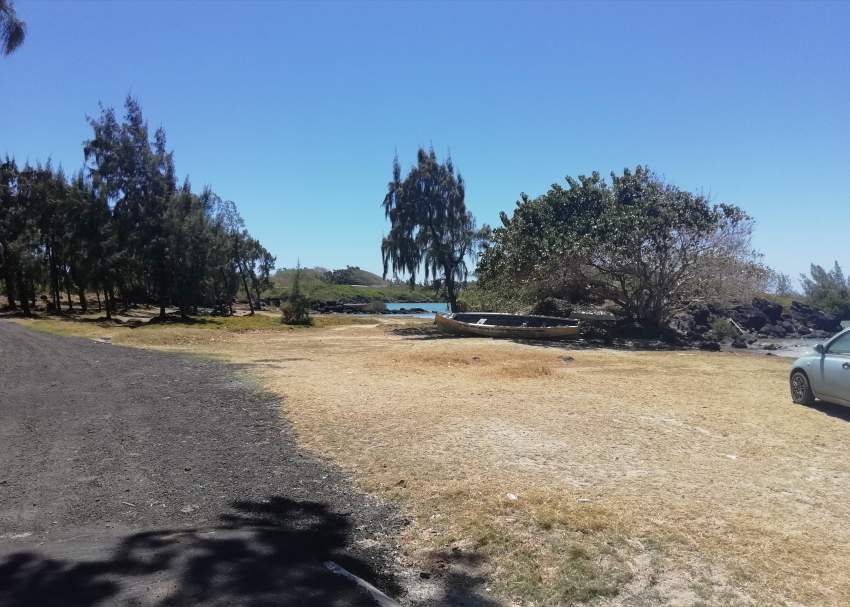 Ready to built clear & flat plot of land in Melville @ 75,000/perche  - 2 - Land  on Aster Vender
