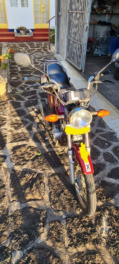 Suzuki AX4  - 1 - Roadsters  on Aster Vender