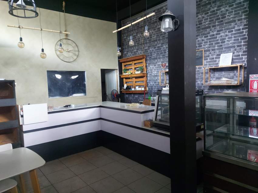 Building with commercial space and furnished house - 1 - Building  on Aster Vender