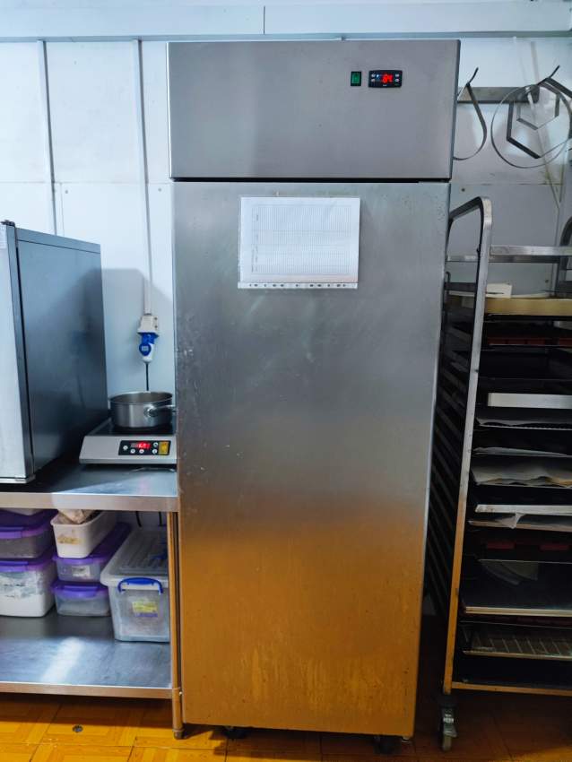 Réfrigérateurs  et freezers  700 litres professionnels  - 4 - Others  on Aster Vender