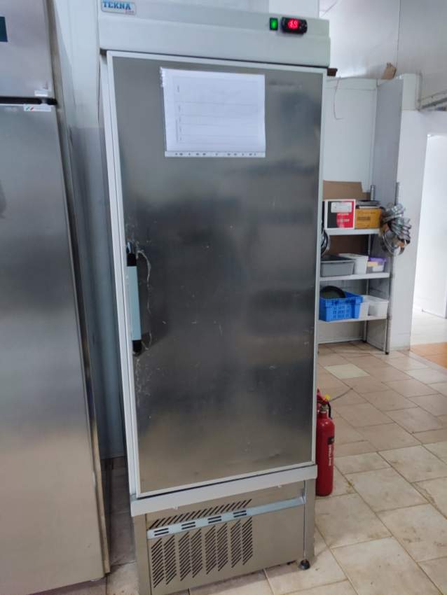 Réfrigérateurs  et freezers  700 litres professionnels  - 1 - Others  on Aster Vender