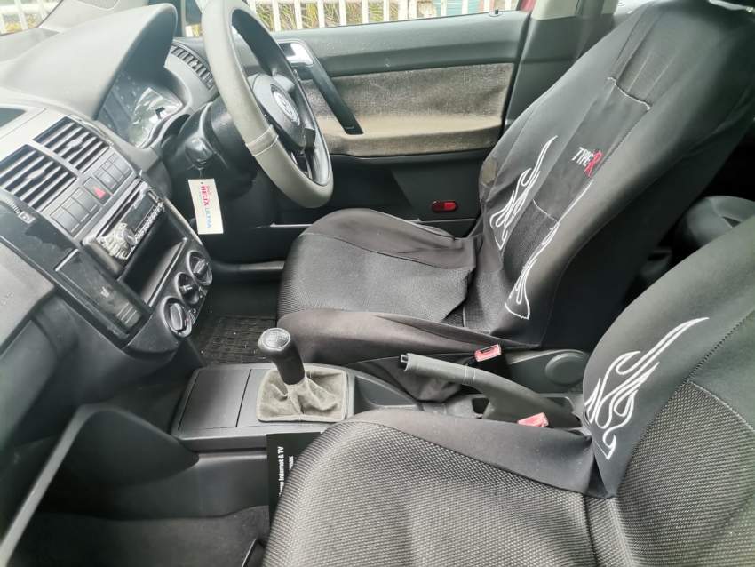 Volkswagen Polo 2004 - 1 - Compact cars  on Aster Vender