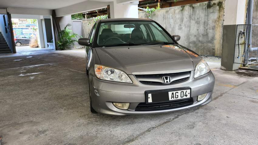 Honda Civic ES8 2004 - 1 - Family Cars  on Aster Vender