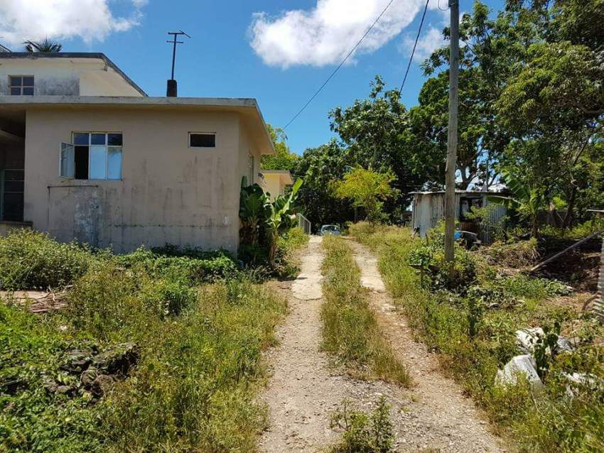 4 residential lots for sale in Nehru Nagar,Flacq - 5 - Land  on Aster Vender