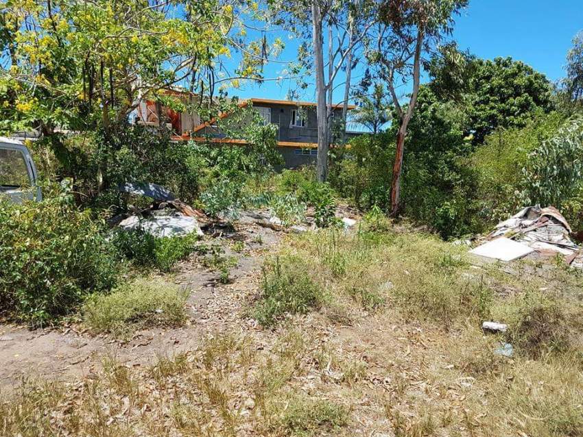 4 residential lots for sale in Nehru Nagar,Flacq - 1 - Land  on Aster Vender